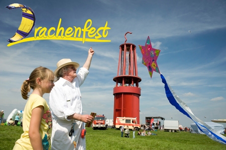 Das 5. Moerser Drachenfest findet am 22. und 23. August 2015 auf der Halde Rheinpreußen statt.