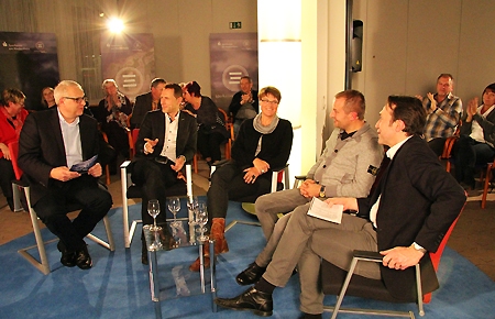 Jörg Zimmer (l.) und Sascha Devigne (r.) sprachen beim Sparkassen-NiederrheinTalk mit Dirk Elfgen, Ulrike Reichelt und Roger Achterath übers Selbermachen.