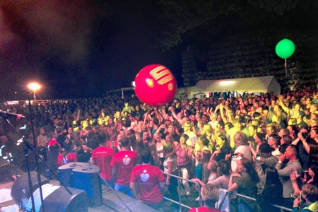 Beim großen Finale mit Zauberlehrling durfte unser Ball mitrocken.