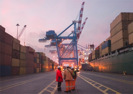 Anlagemarkt Hafen Container Oben