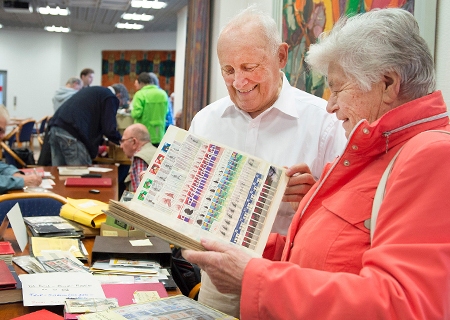 Der für den 30. August geplante Briefmarken-Großtauschtag im Casino der Sparkasse am Niederrhein findet pandemiebedingt nicht statt.