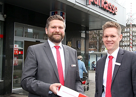 Timo Rothe (links) übergab die Leitung der Geschäftsstelle in Vluyn an Björn Bremeyer. 